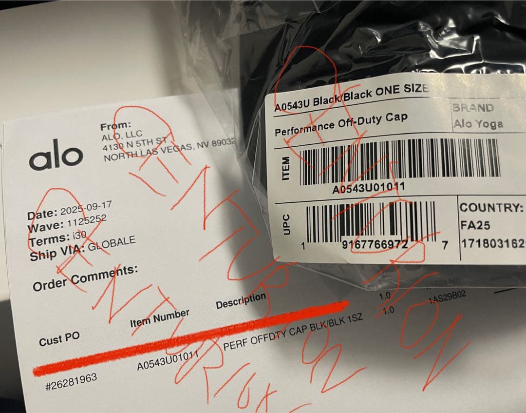 正規品 alo yoga キャップ 帽子 ブラック 新品　アロ ヨガ①