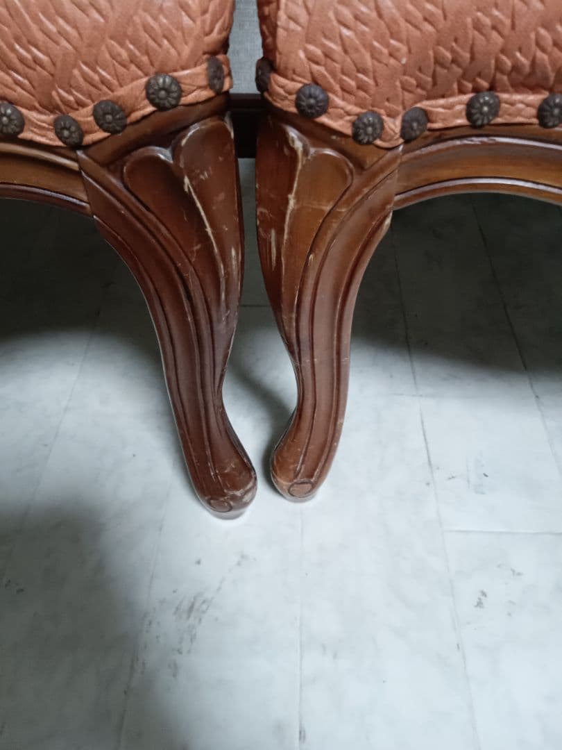 激安！１脚２０万以上！お洒落な猫脚のアンティークビンテージスタッズ付きチェアー