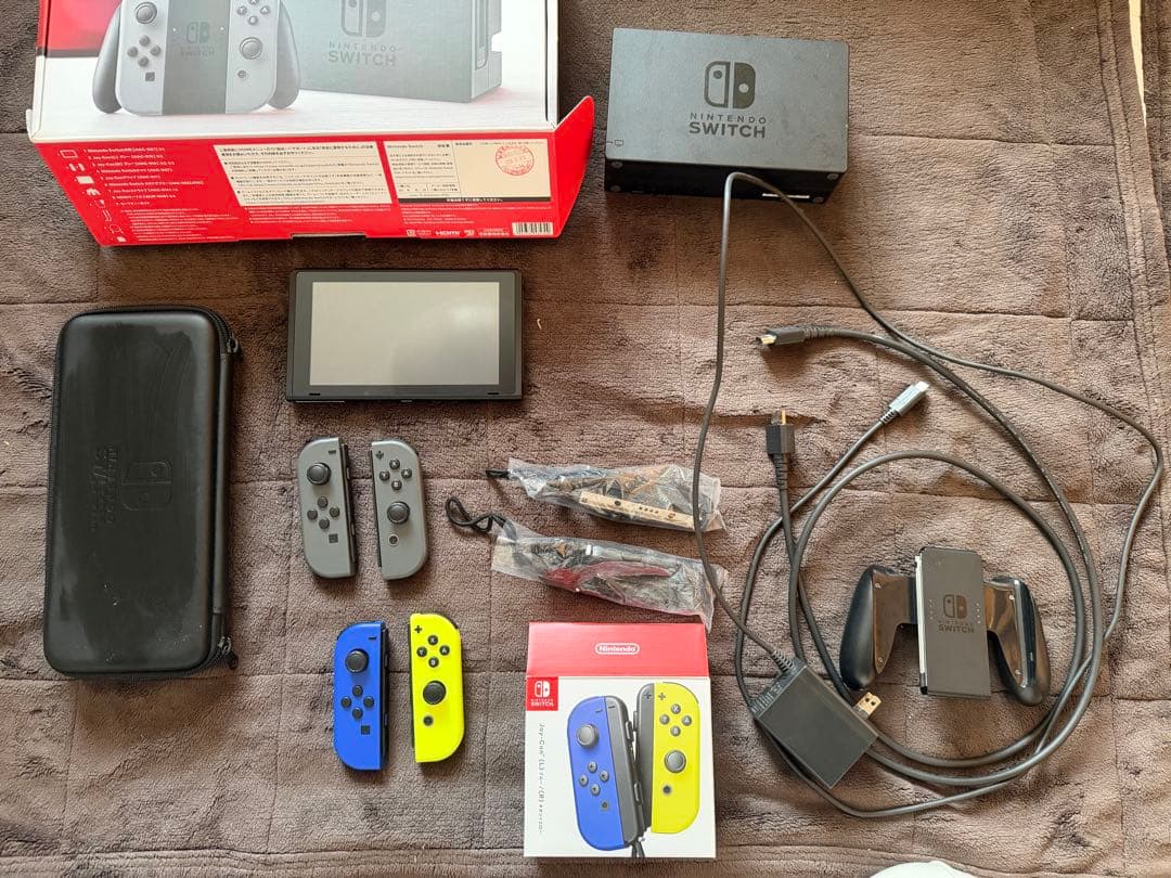 Switch1本体 付属品完備 黄色、青色、ジョイコン、Switc1ケース付き