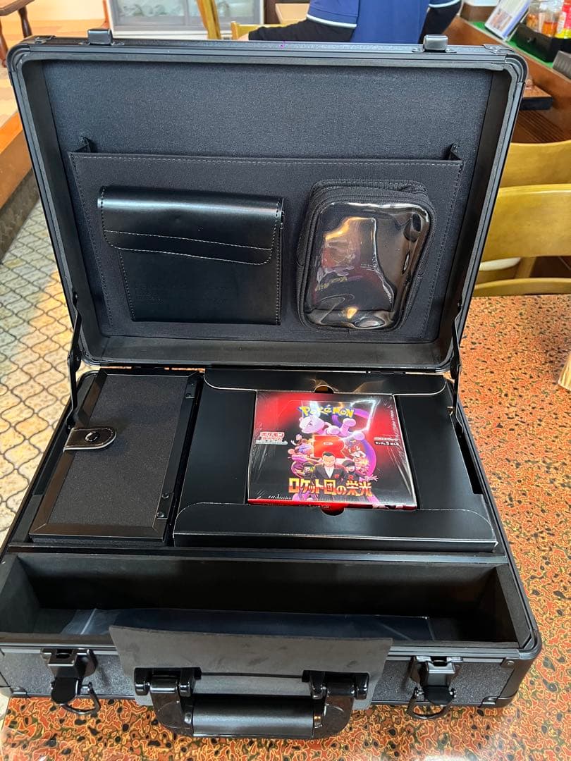 ポケモンカードゲーム ロケット団アタッシュケース