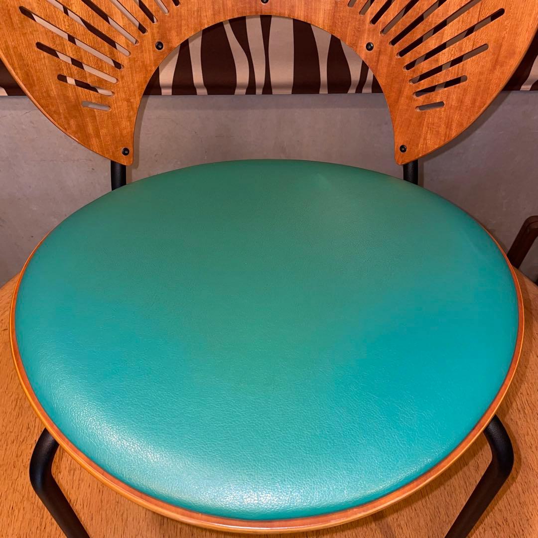 デンマーク　フレデリシア　椅子　ナナディツエル　　緑