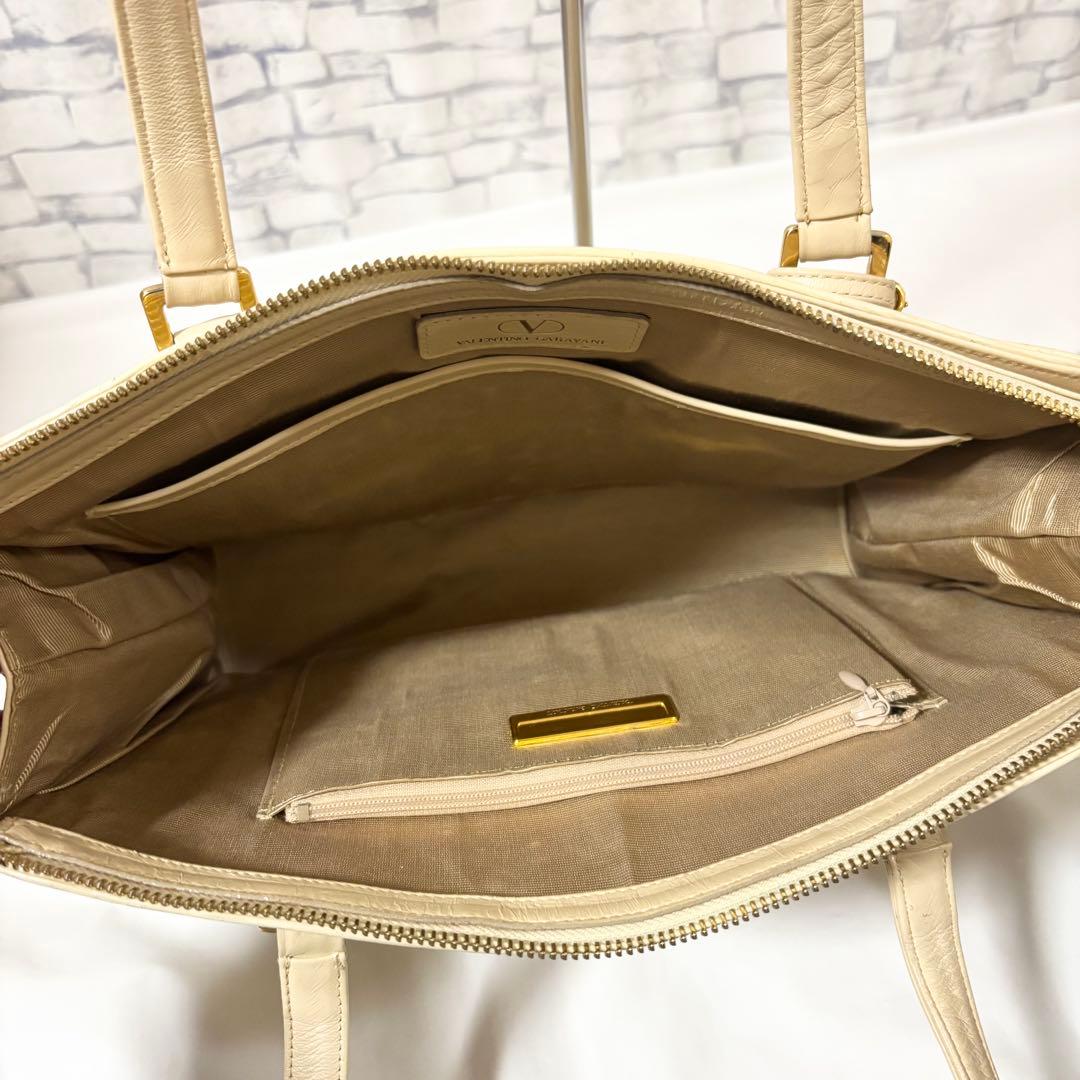 ヴァレンティノガラヴァーニ・エピレザー トートバッグ肩掛け A4可 保存袋付き