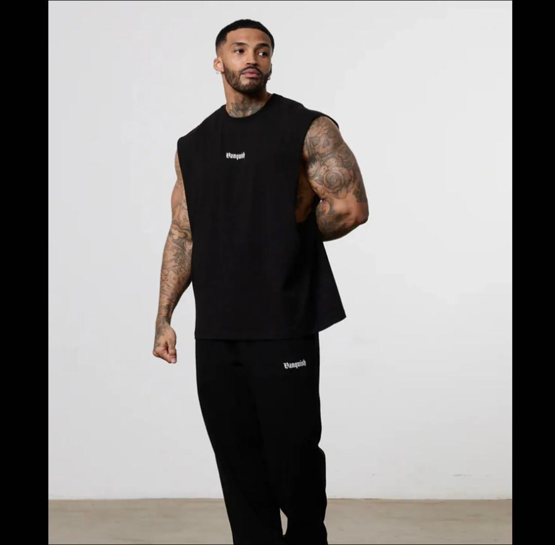 Vanquish fitness タンクトップ