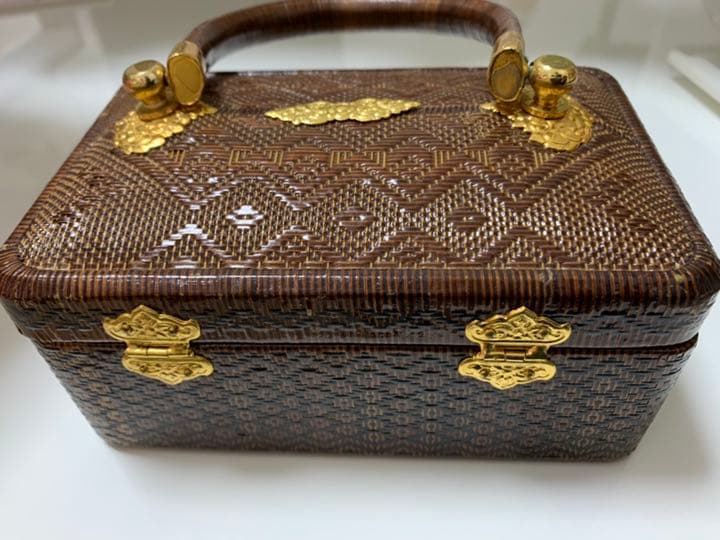 ヤンリパオ　籠バッグ