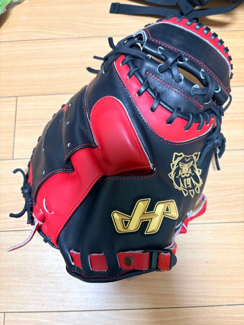 中*様 ハタケヤマ キャッチャーミット 甲斐拓也超限定モデル