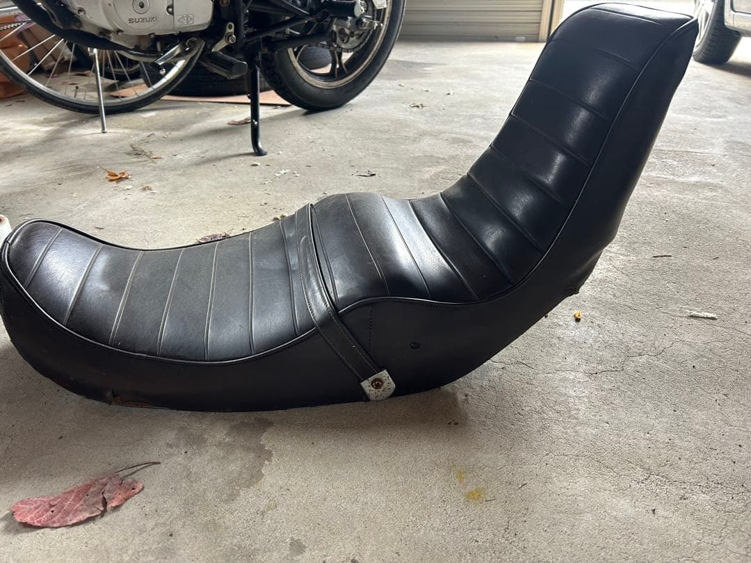 ゼファー400 ちょび三　当時物　三段シート