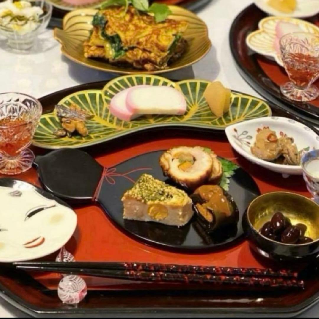 【新品】【大人気】有田焼幸楽窯 錦茶緑金松葉形前菜皿3枚セット　縁起物