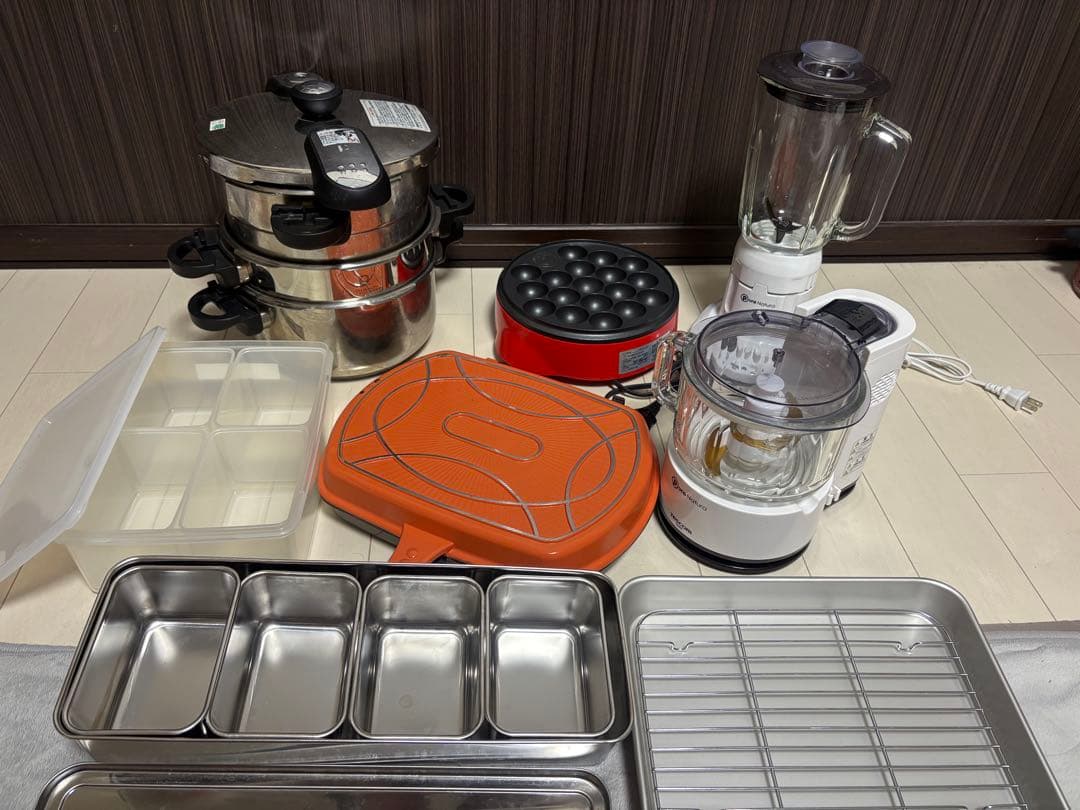 【調理器具】　圧力鍋　たこ焼き機　ミキサー　他　まとめ売り
