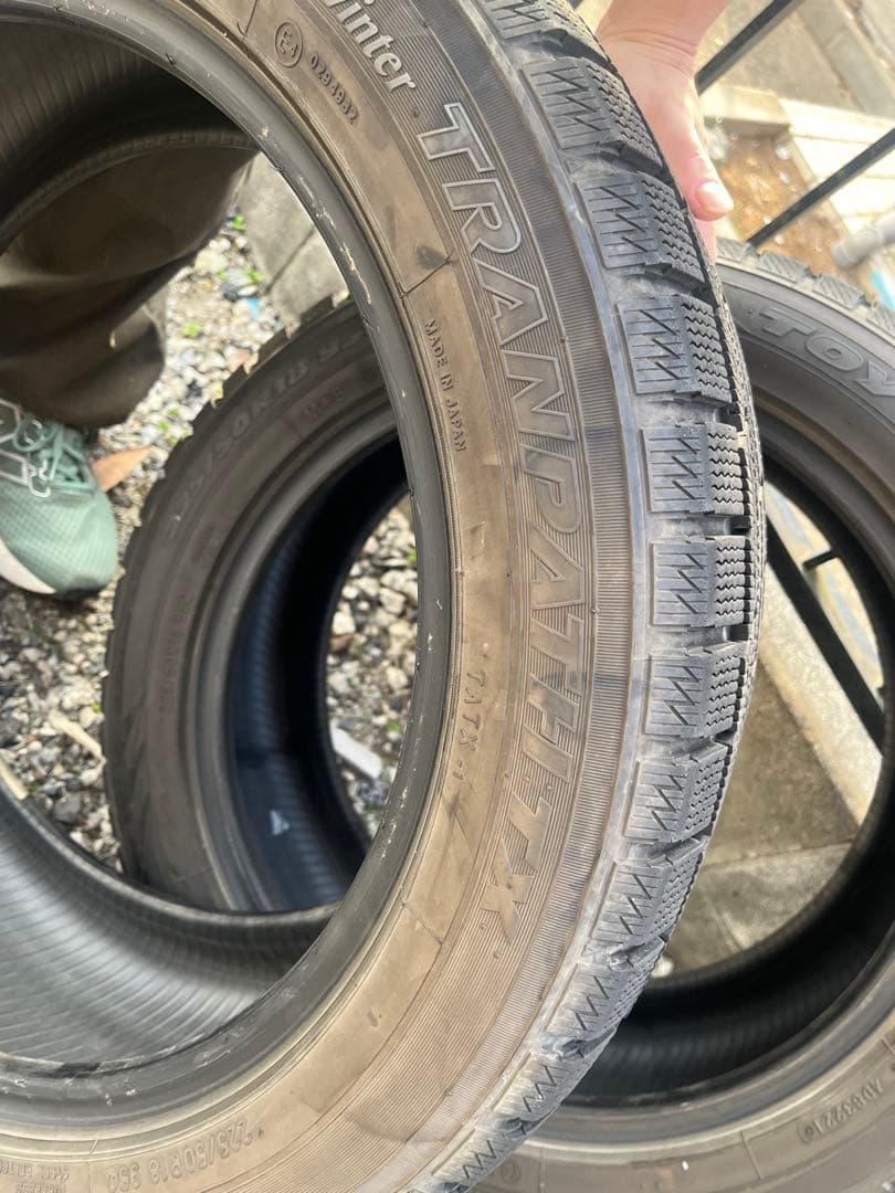 トーヨー トランパス 225/50R18 スタッドレスタイヤ 中古品 4本