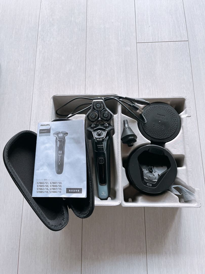 PHILIPS メンズ電気シェーバー 7000 Series S7882/51