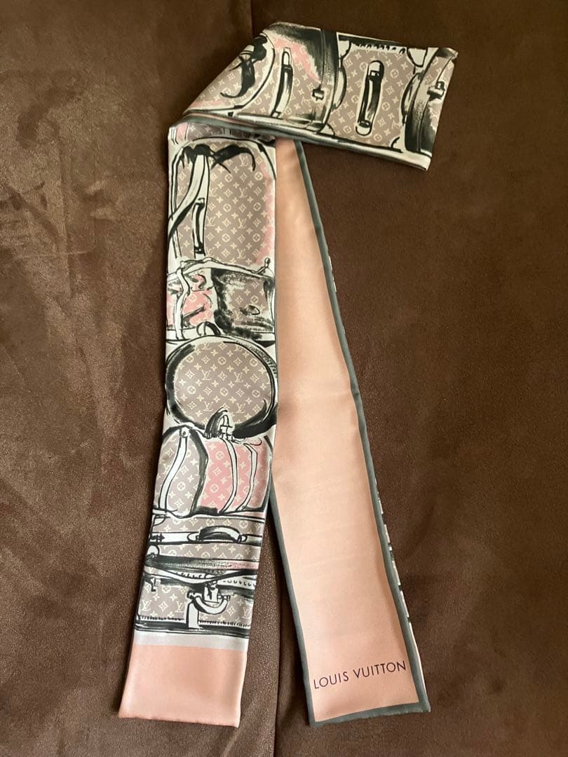 【happy55555555 】LOUIS VUITTON スカーフ