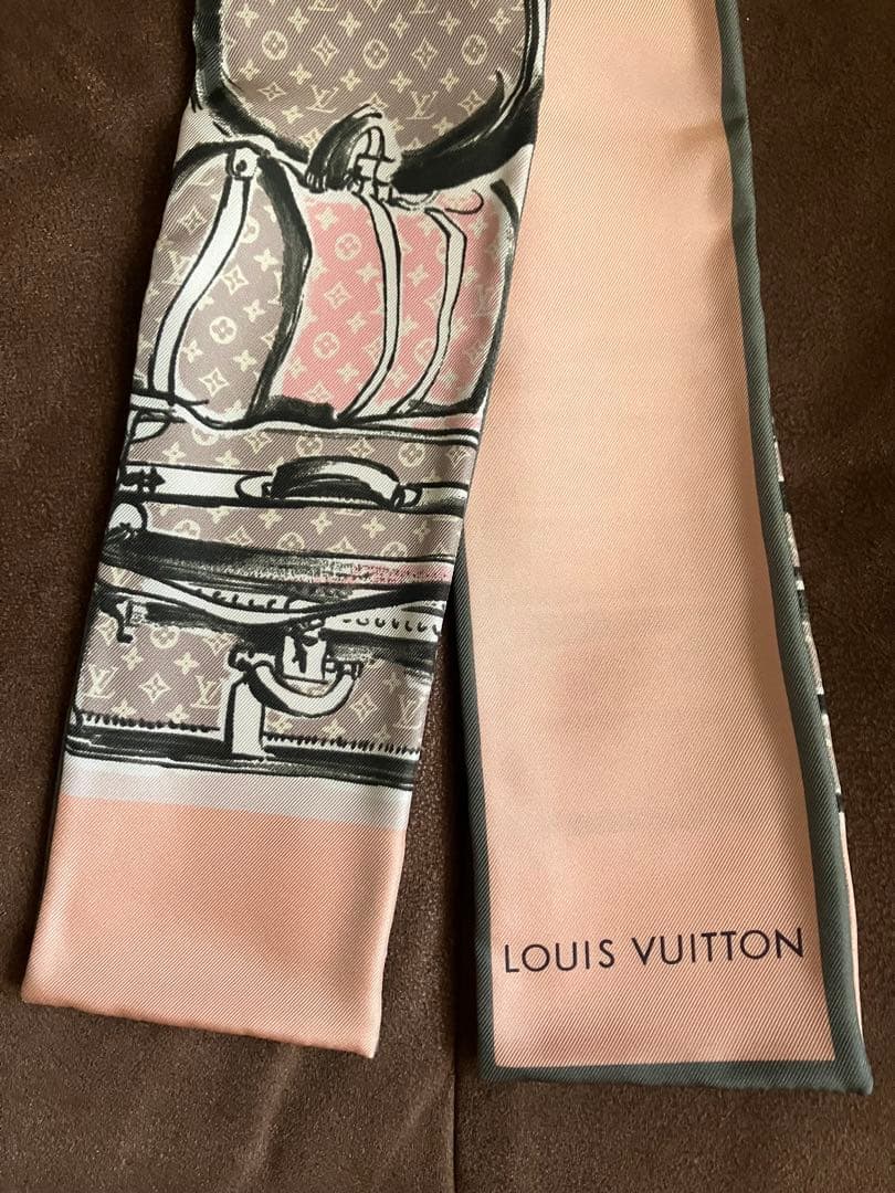 【happy55555555 】LOUIS VUITTON スカーフ