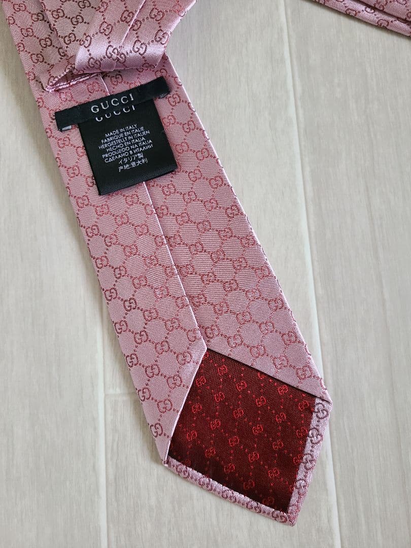 GUCCI　グッチ GGロゴ シルクネクタイ　ピンク