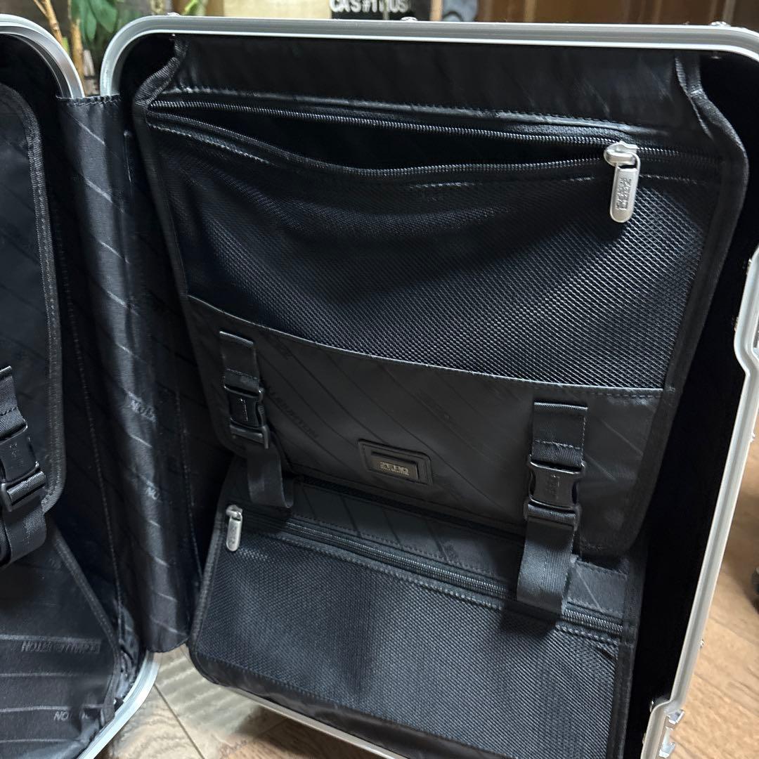 ゼロハリバートンZERO HALLIBURTON キャリーケース 31L 4輪