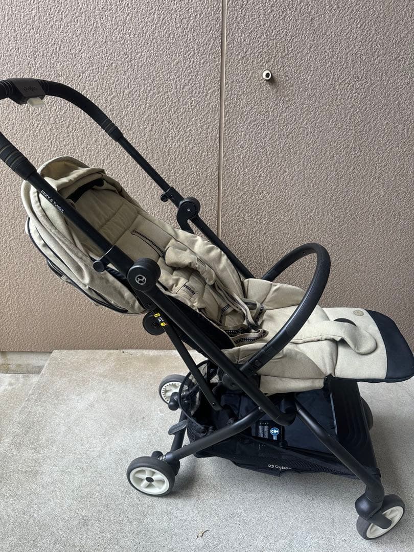 Cybex EEZY S TWIST2 イージーSツイスト2