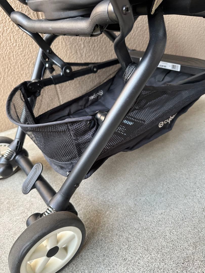Cybex EEZY S TWIST2 イージーSツイスト2