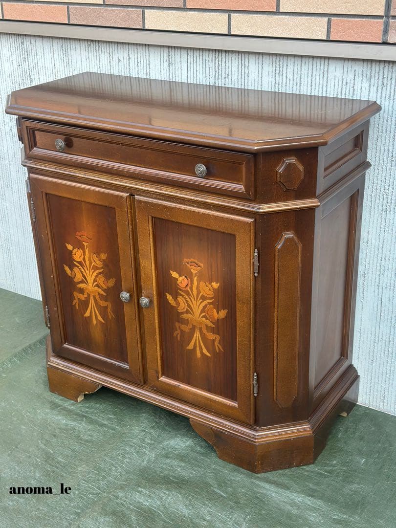 5010【サイドボード】イタリア　木製　象嵌細工　収納棚　飾り台　ヴィンテージ◎