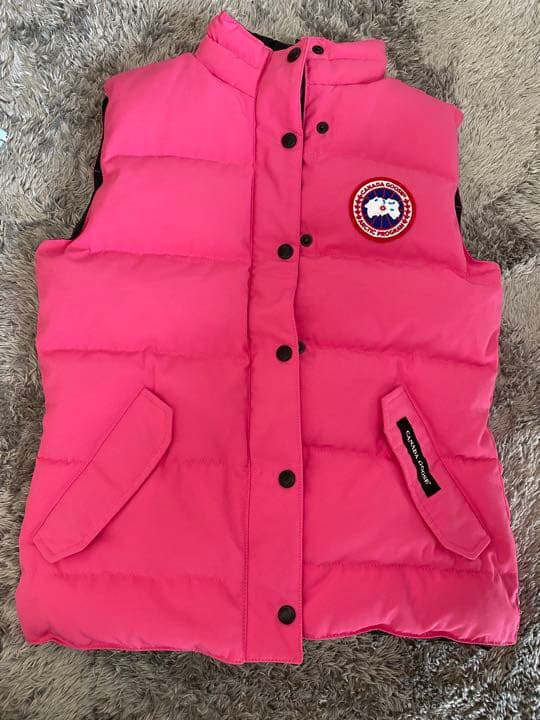 今のうち！美品！カナダグース ダウンベスト