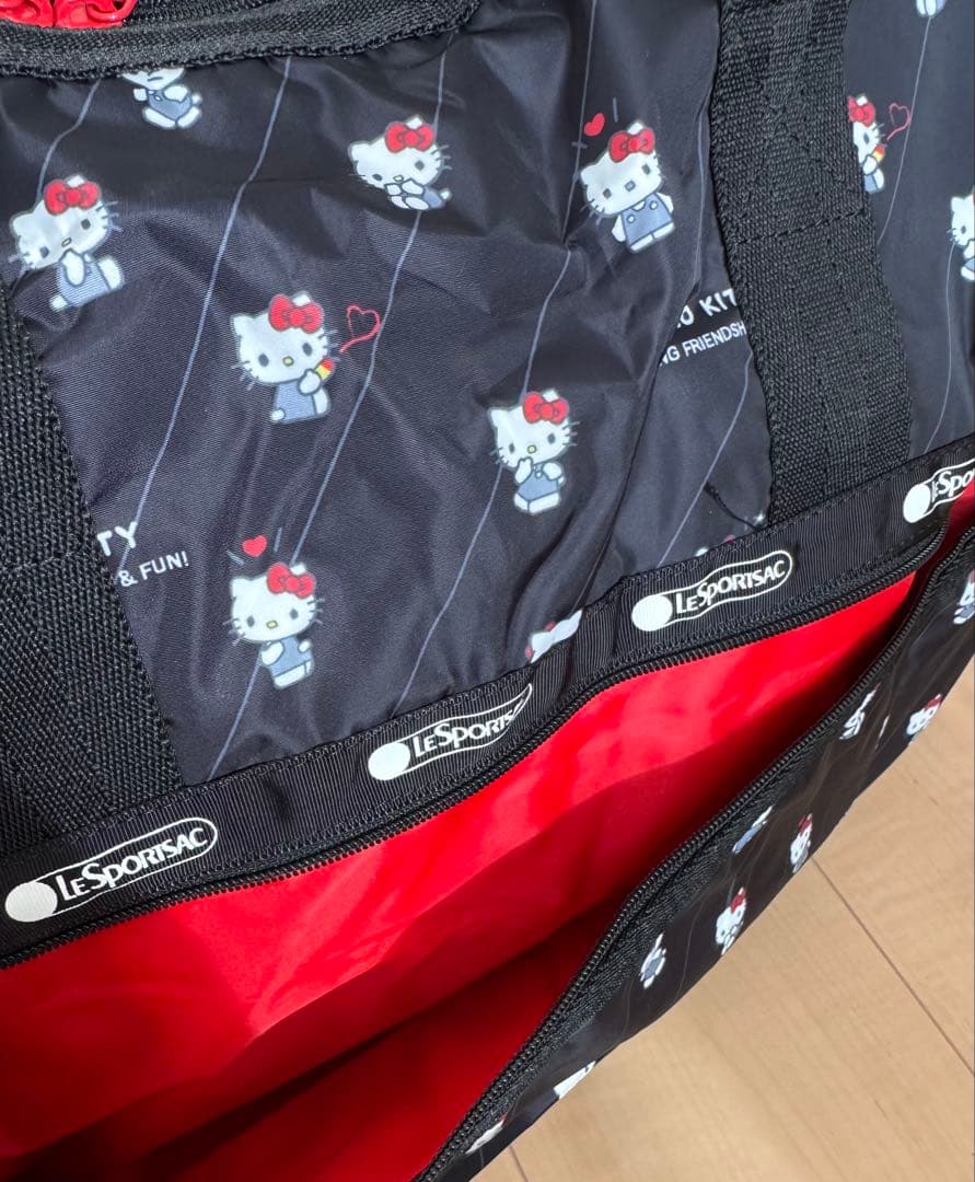 レスポートサック　サンリオ　ハローキティ ボストンバッグ　ポーチキーホルダー付き