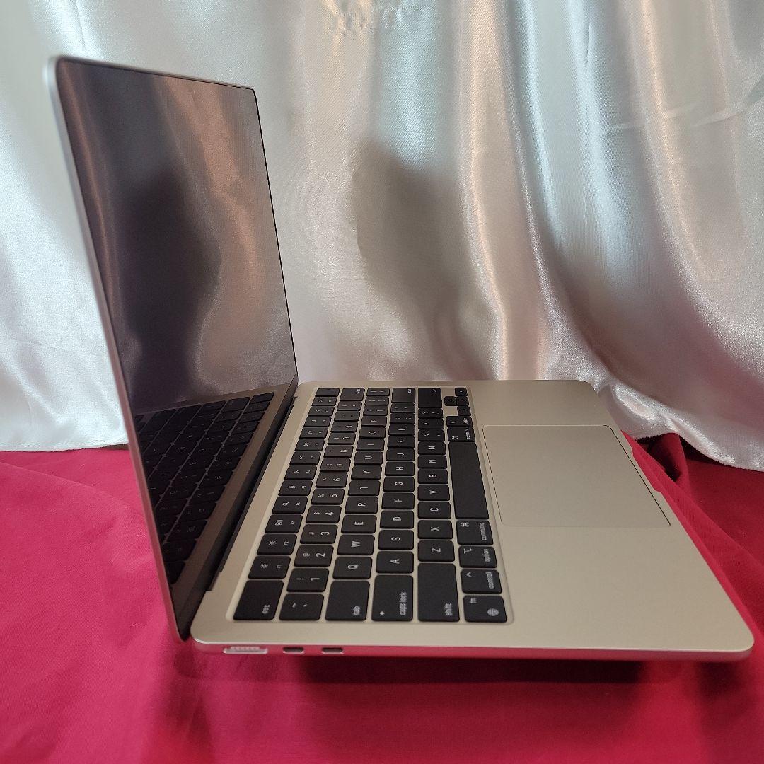 MacBook Air M2 256GB 未使用品に近い