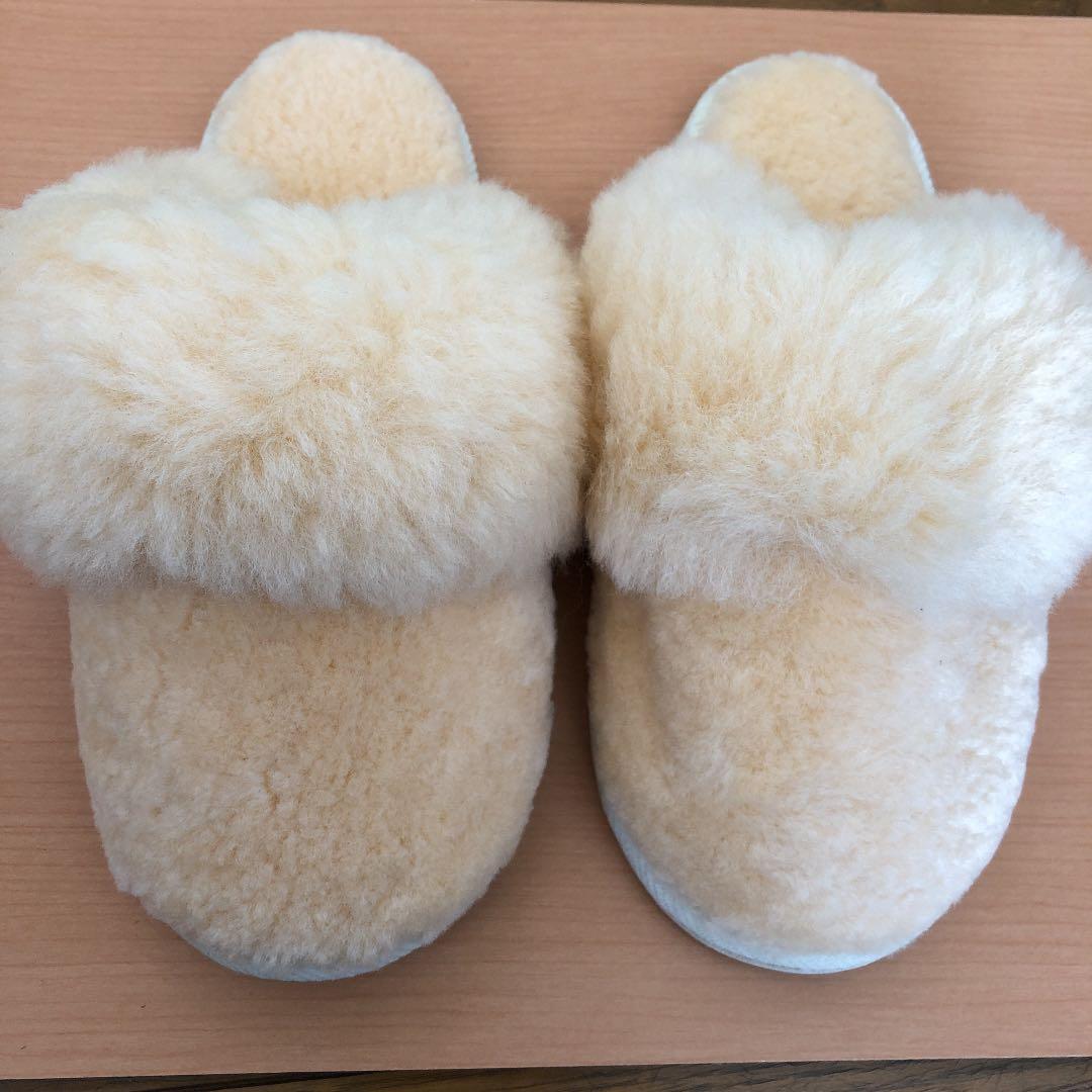 羊毛ムートンスリッパ