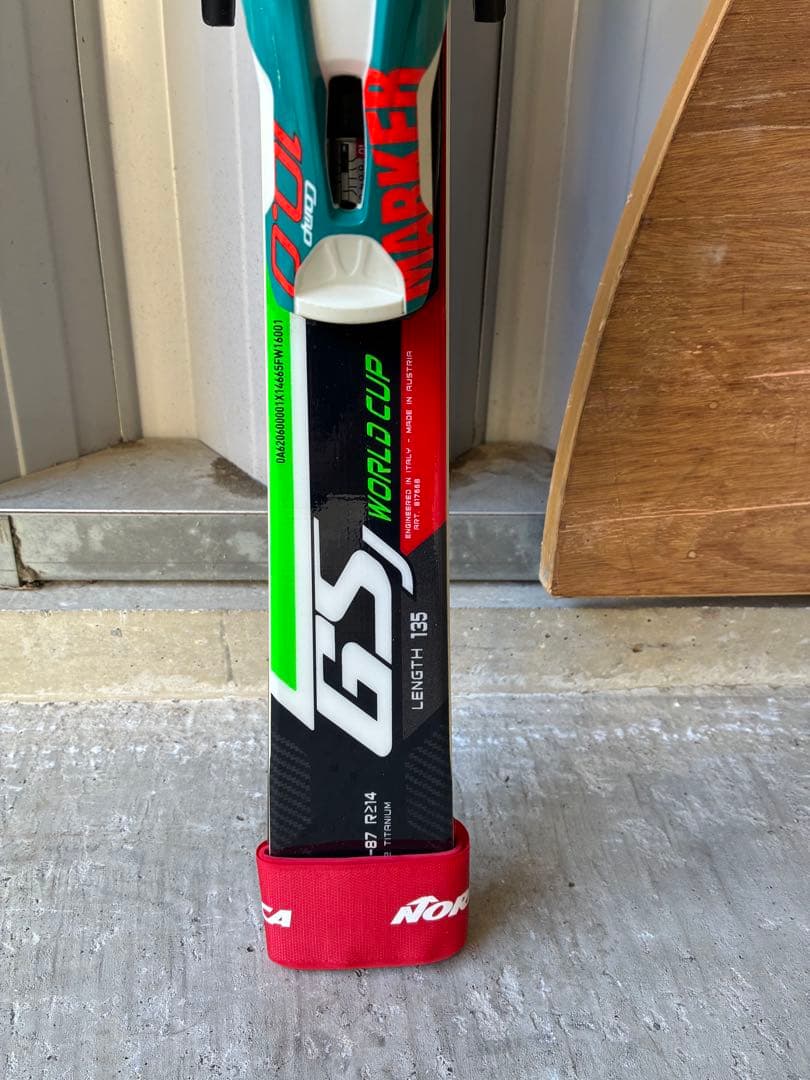 新品　未使用　Nordica GSj World Cup スキー 135cm