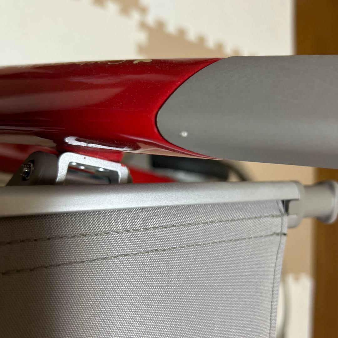 デンマーク製世界最軽量歩行器　バイエーカー　レッド