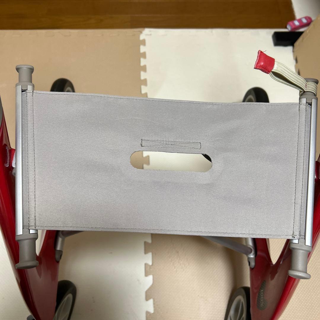 デンマーク製世界最軽量歩行器　バイエーカー　レッド