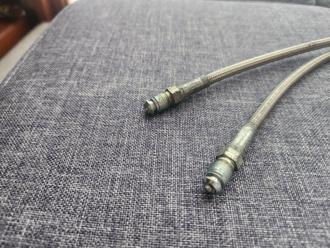 スズキ系 可変アクスル対応 社外 リアブレーキステンメッシュホース 中古