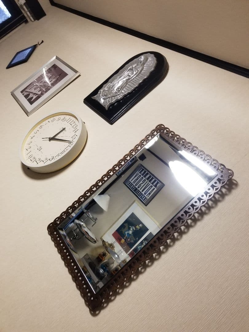 希少　廃盤　パリの雑貨屋　フレンチ　ウォールミラー　ウッド　透かし彫り　壁掛け鏡