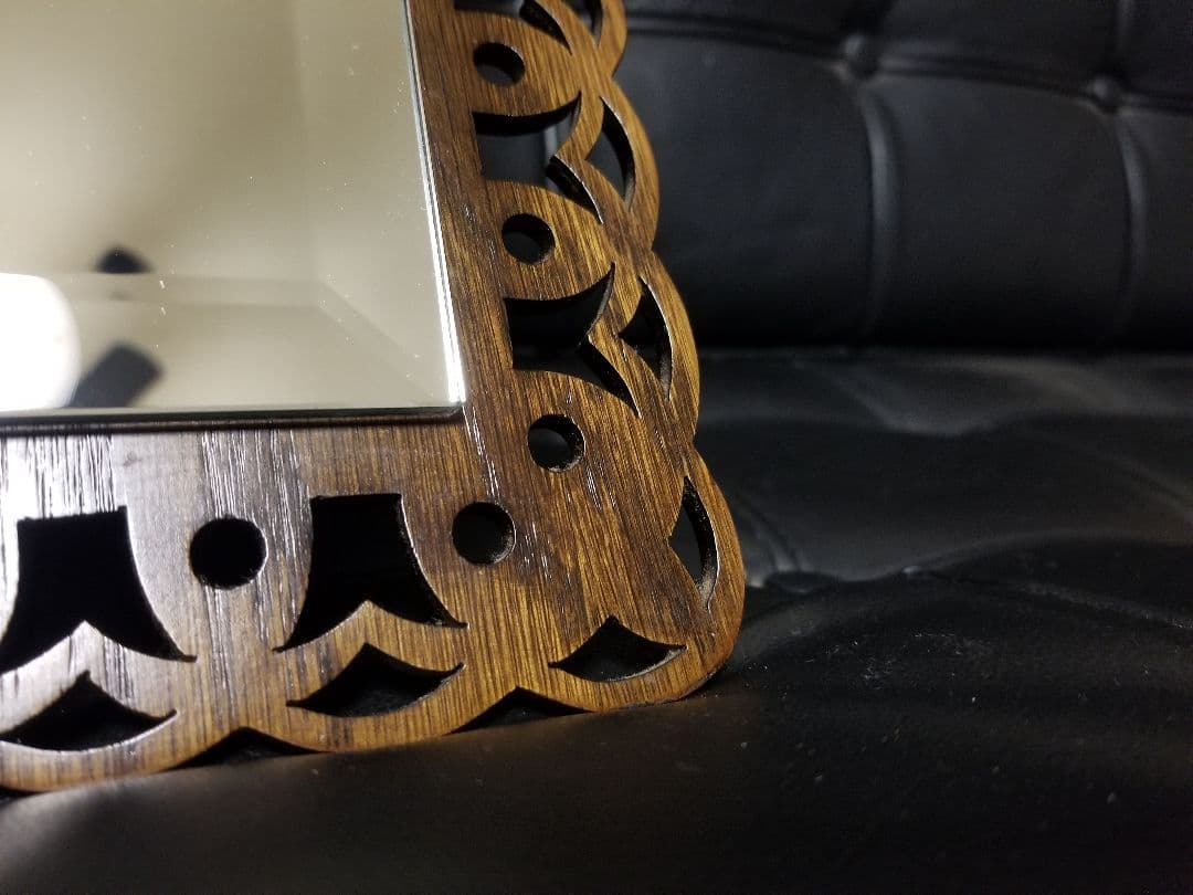 希少　廃盤　パリの雑貨屋　フレンチ　ウォールミラー　ウッド　透かし彫り　壁掛け鏡