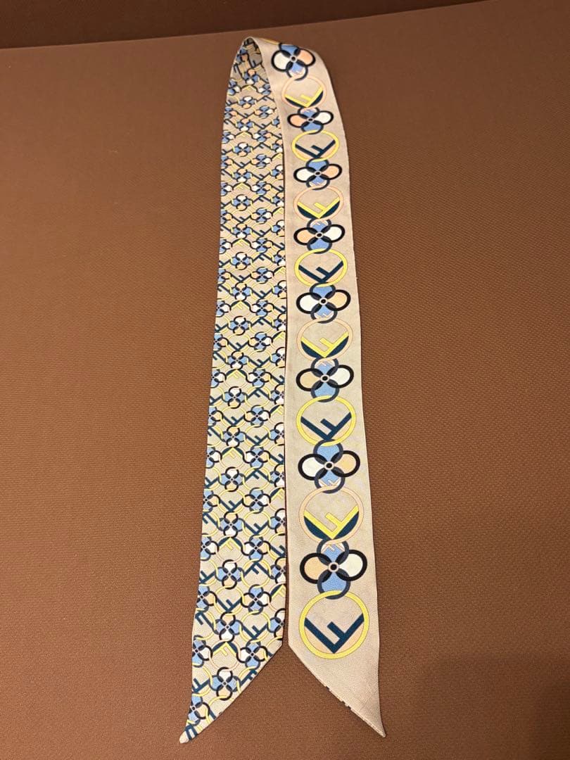 FENDI ラッピー フェンディスカーフ fendiラッピー