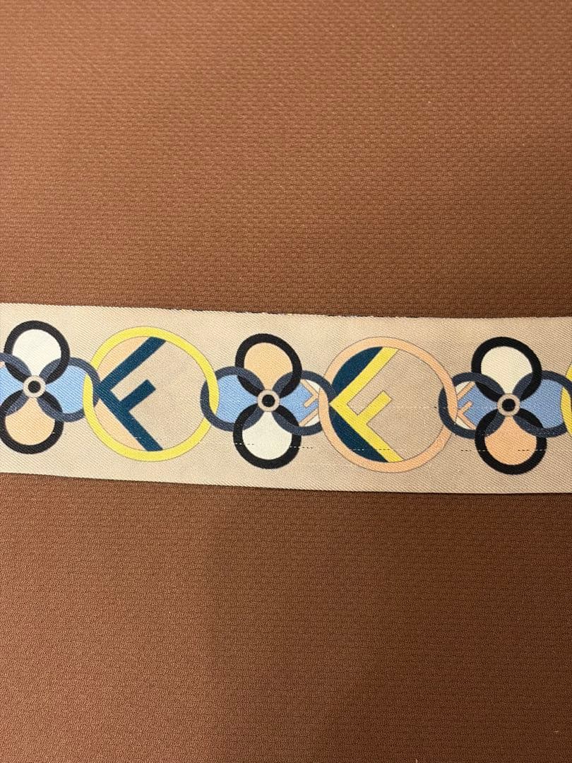 FENDI ラッピー フェンディスカーフ fendiラッピー