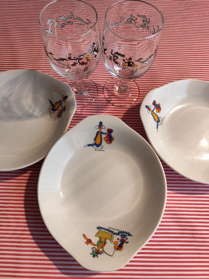 LOONEY TUNES 　グラス　　昭和レトロ　 レトロポップ　カレー皿