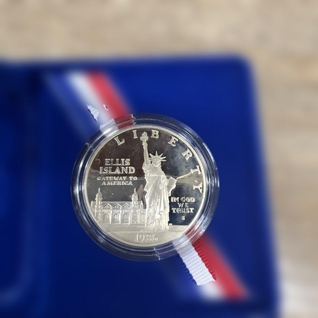 自由の女神　アメリカ　100周年記念リバティ1986年 銀