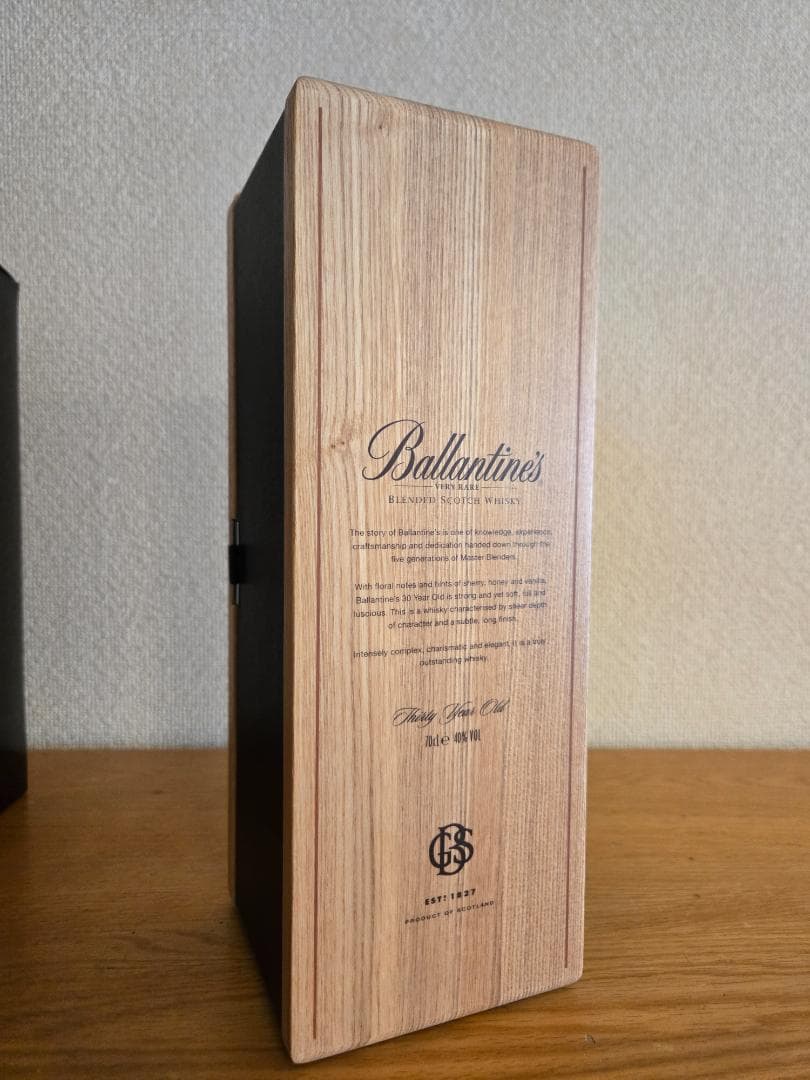 ウイスキー Ballantine's 30 Years Blended Scotch
