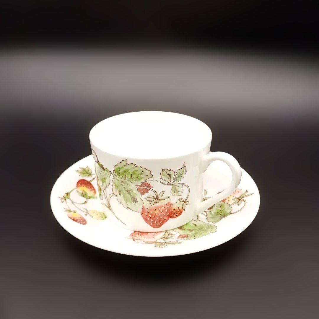 コールポート カップ・皿５、大皿３のセット（減数可）