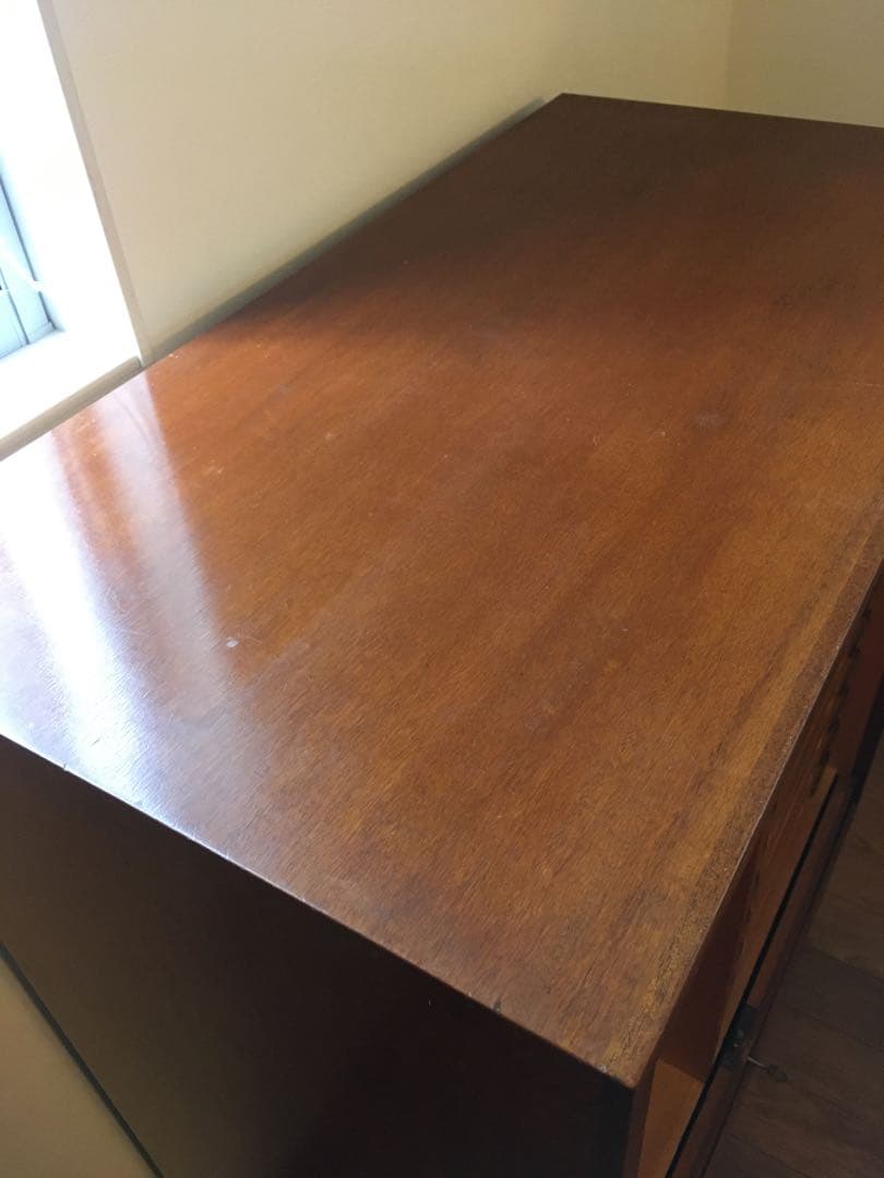 デンマーク　ビンテージ　脚付き蛇腹キャビネット　マホガニー　北欧ビンテージ