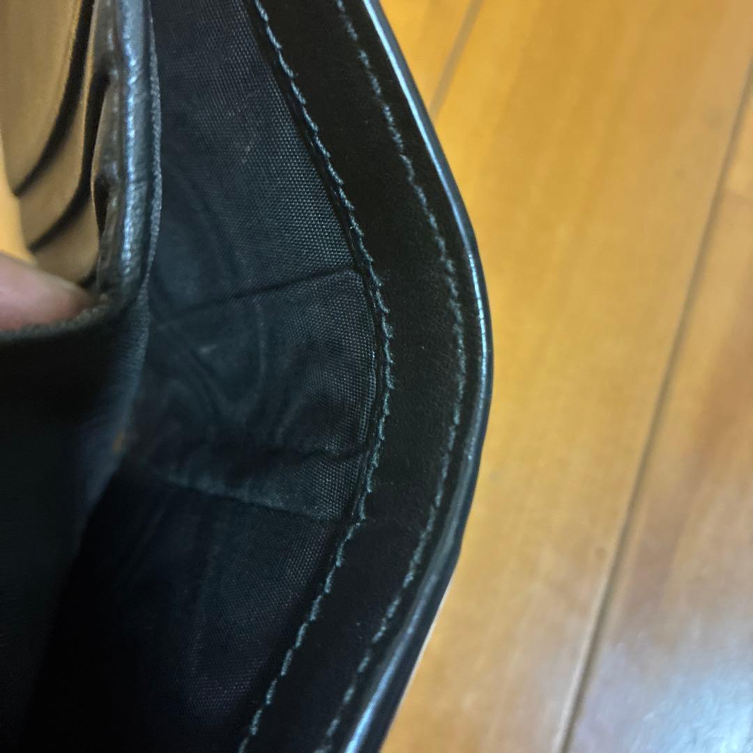 GUCCI ブラック二つ折り財布
