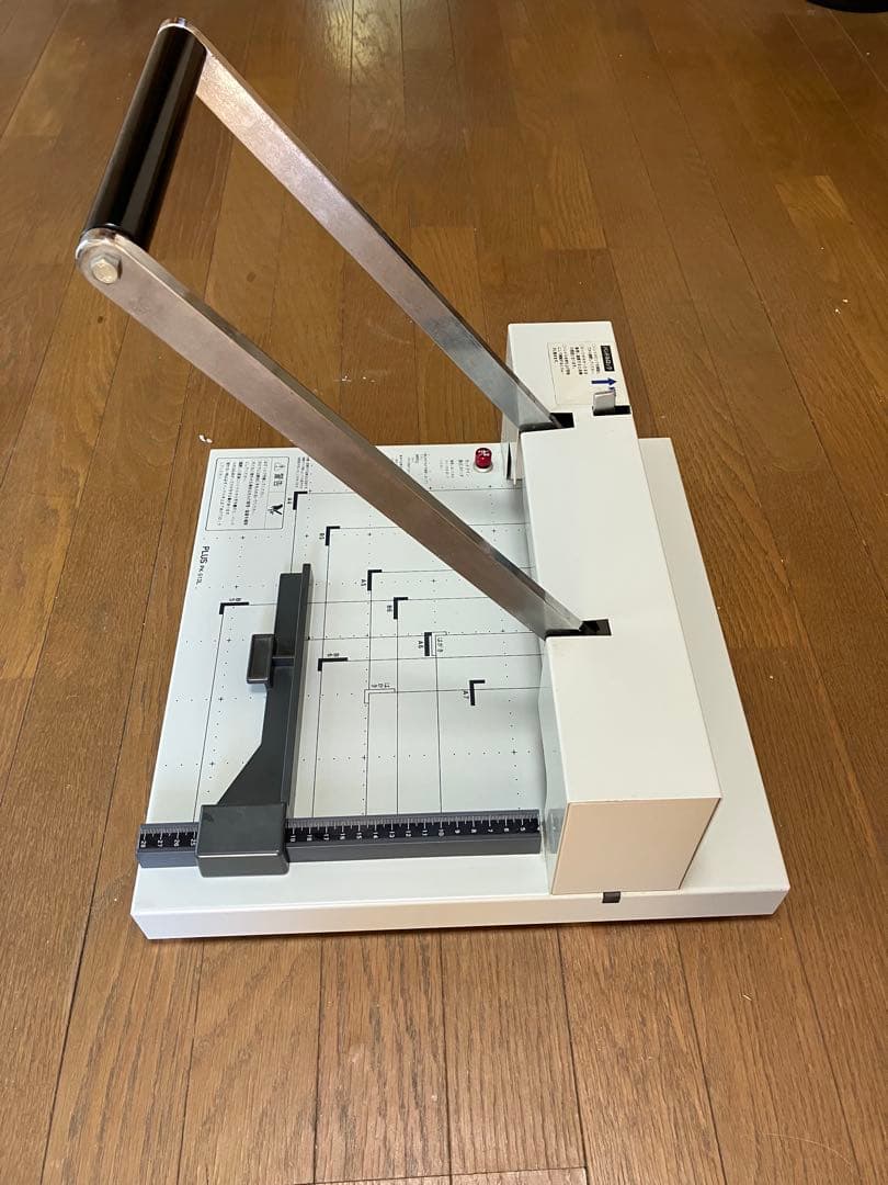 PLUS／プラス　手動断裁機　PK-513L