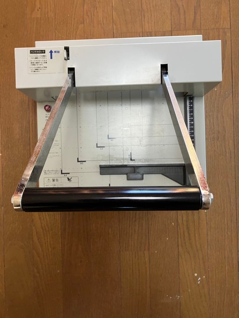 PLUS／プラス　手動断裁機　PK-513L