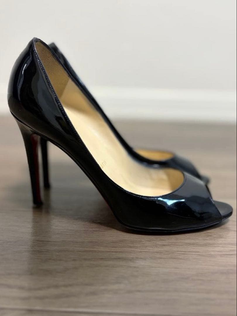 Christian Louboutin オープントゥ ブラック