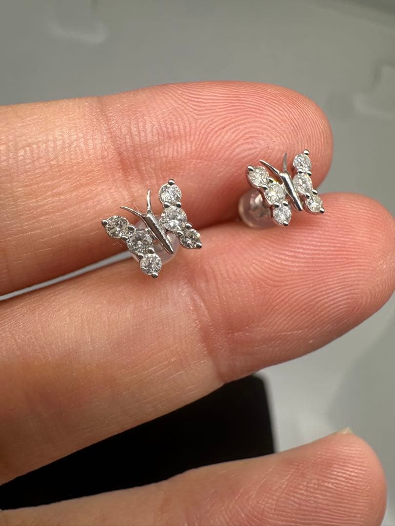 日本製ゴールド K18 ホワイトゴールド ダイヤモンド バタフライ ピアス