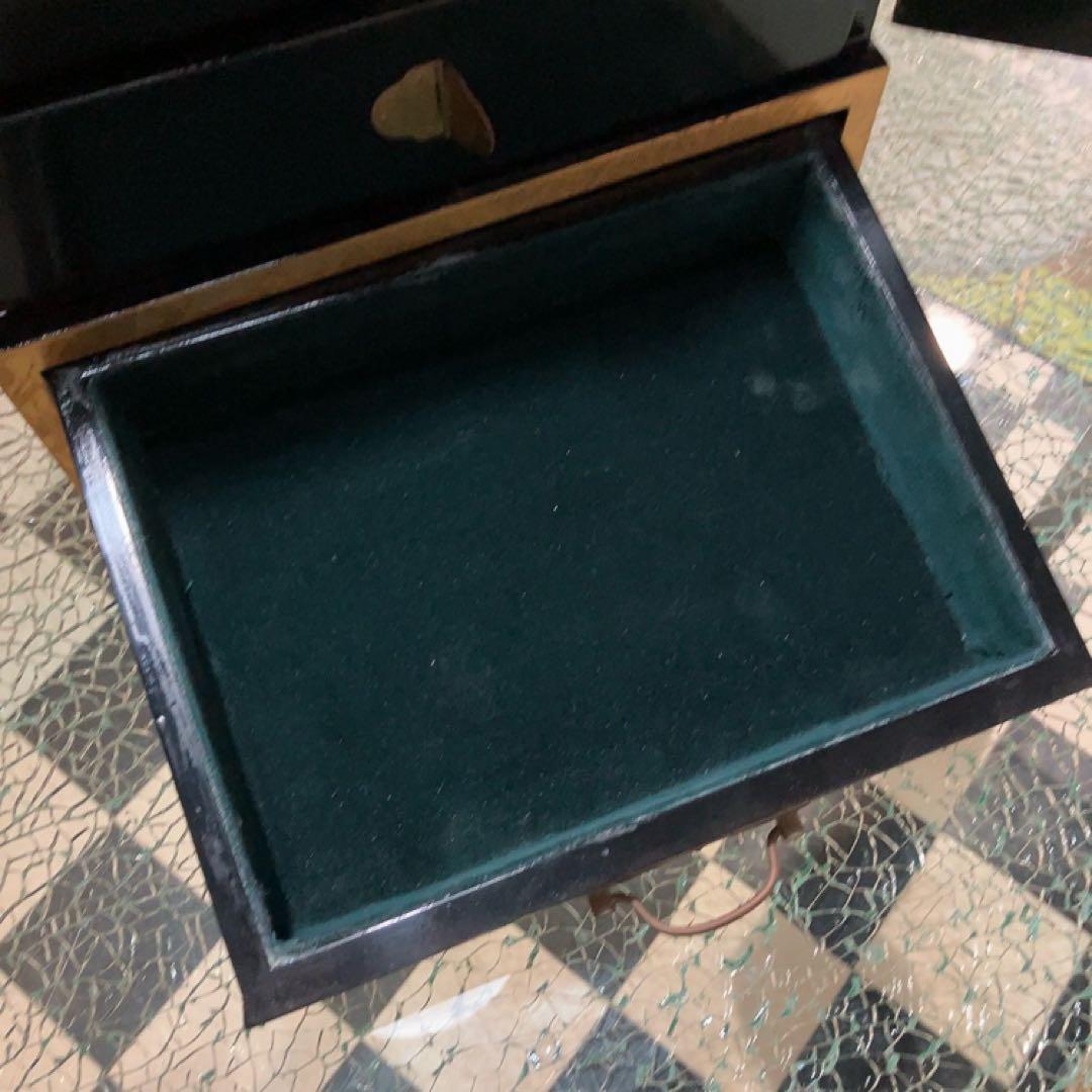 【お値下げしました】化粧箱 宝石箱 中国製 検査済シール有 金色 豪華 花鳥風月