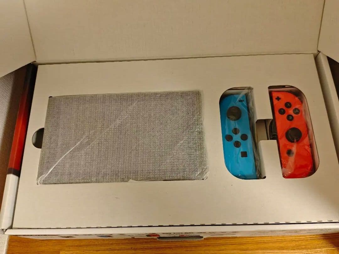 【美品】Nintendo Switch　本体　箱付き