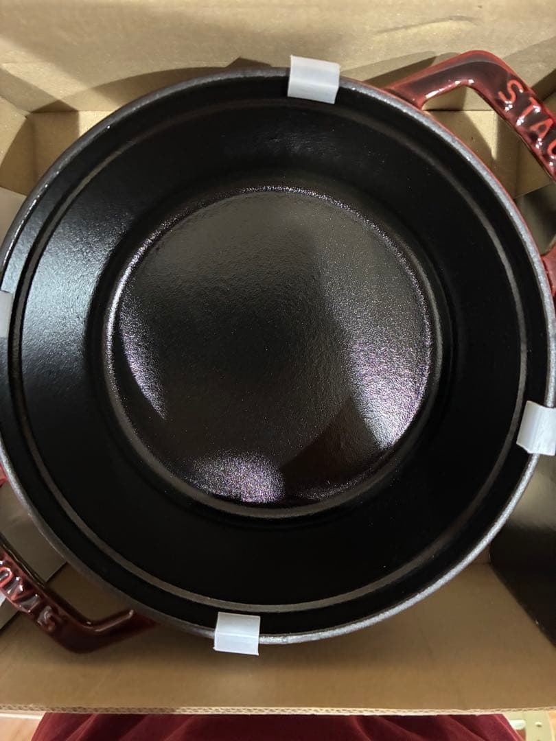 ストウブ　グレナディンレッド　18cm 　ピコ・ココット・ラウンド　オマケ付