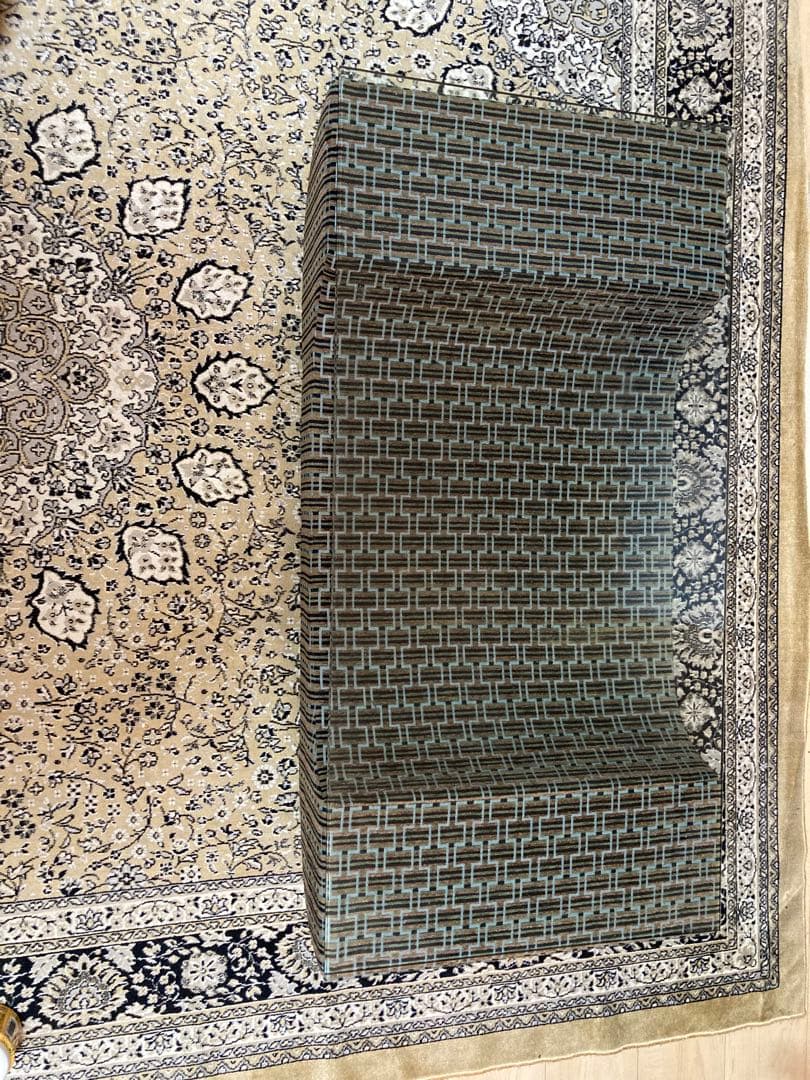 ガラステーブル