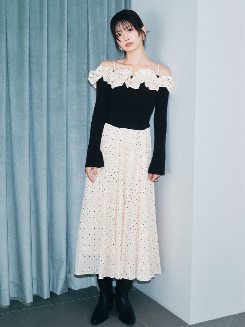 LILY BROWN フリルカラーニットコンビワンピース