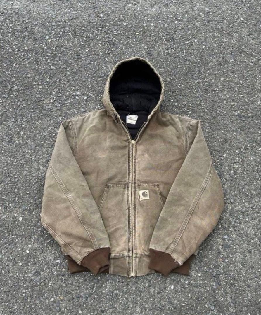 希少サイズ カーハート アクティブジャケット J68 CHT ジャスティン着用