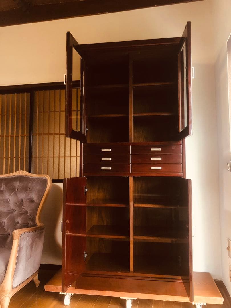 希少品 YAMAHA 昭和モダンキャビネット 蒔絵風意匠・ガラス戸 木製収納家具